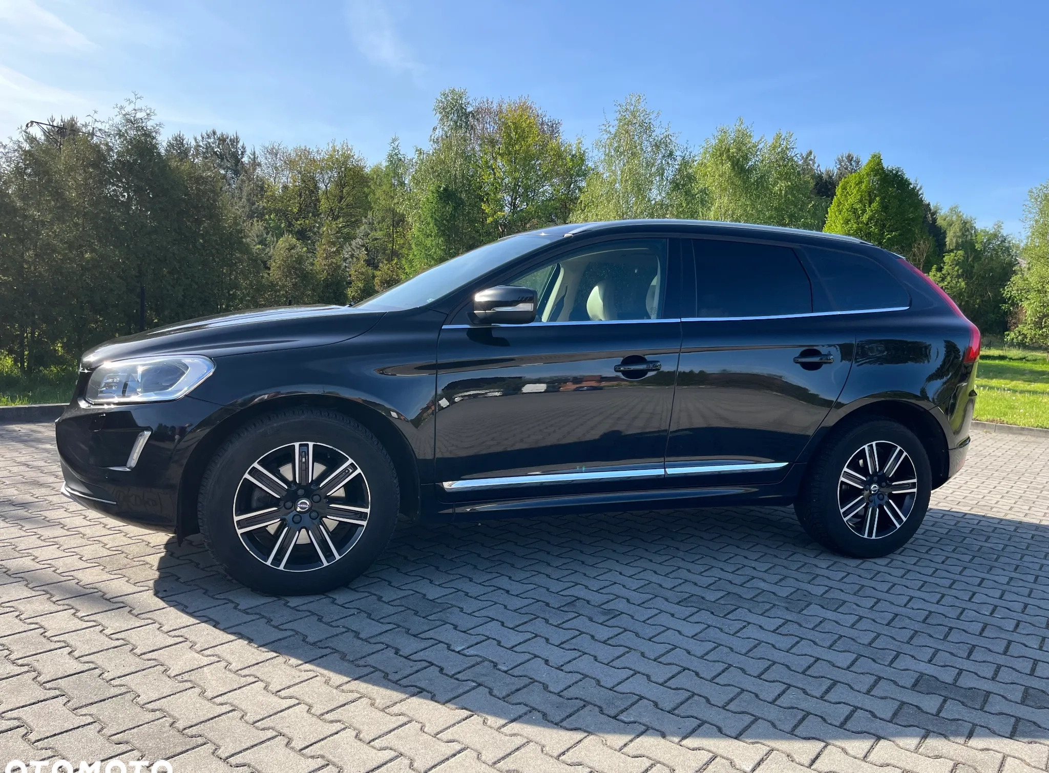 Volvo XC 60 cena 79000 przebieg: 206000, rok produkcji 2017 z Rybnik małe 466